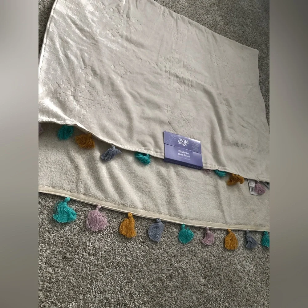 New Wild Sage bath towel, 30”x54”, 100% cotton